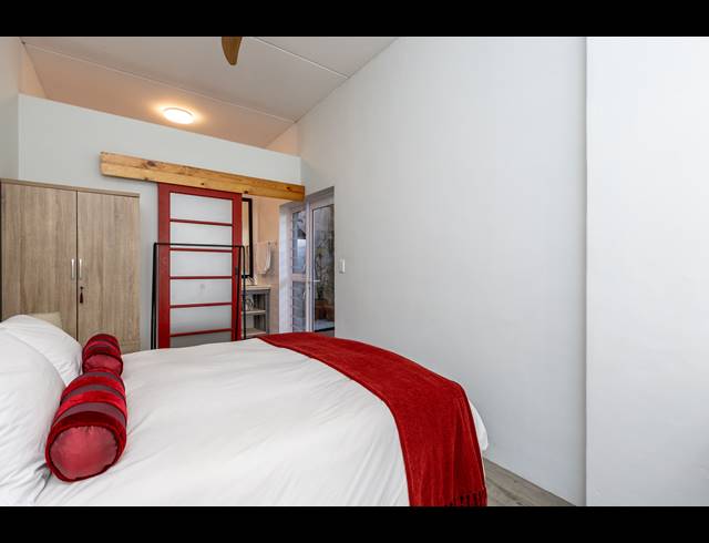 1 BEDROOM GATED ESTATE TO LET IN DEVILS PEAK ESTATE